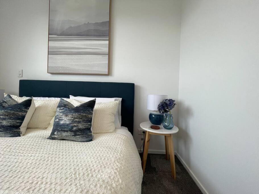 Villa Parkside Retreat - 3 Beds -Sleeps 6 Near Westfield Christchurch Exterior foto